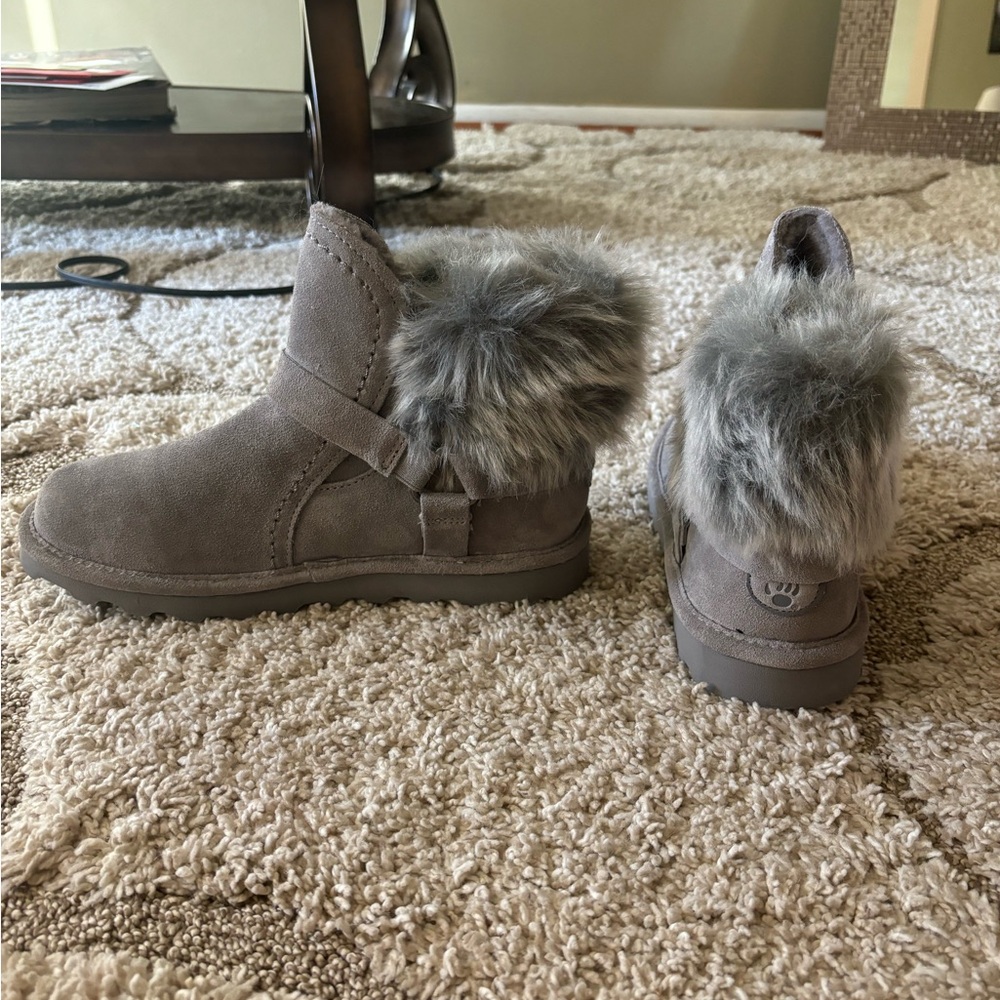 BRAND NEW Bearpaw Grey Winter Fur Boots